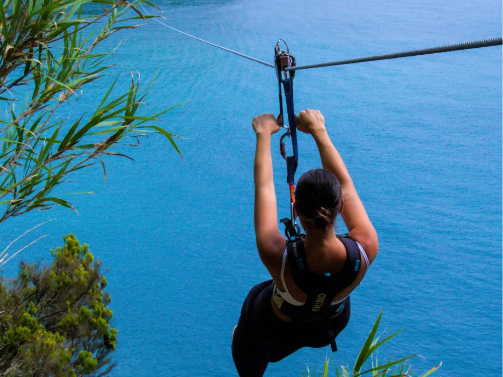 Azores_zipline_Vilafranca